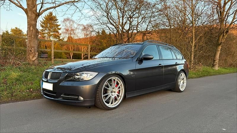 Gebraucht BMW 335 Basis 499 PS (367 kW) 2008 Grau Kombi