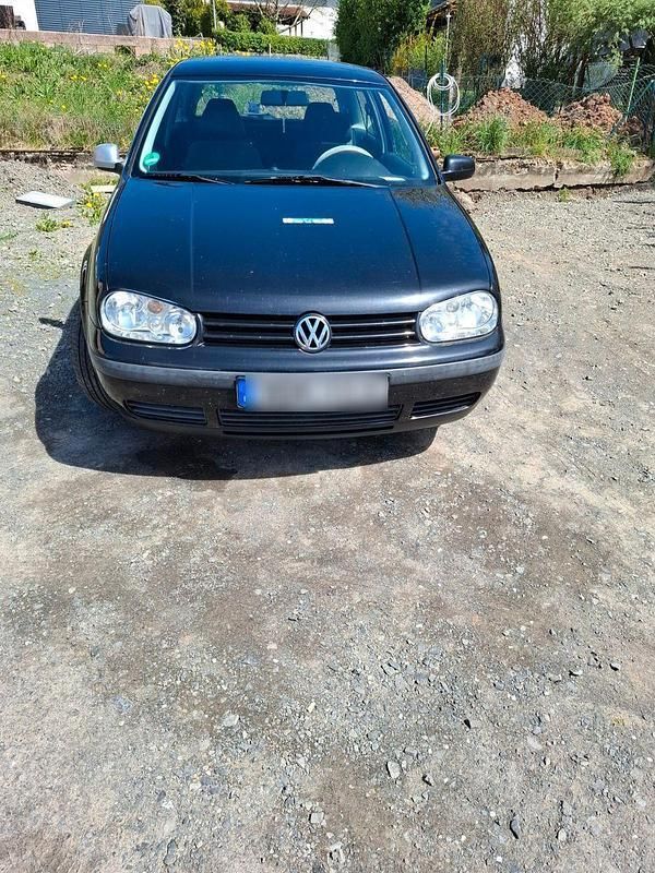 Schwarz Gebraucht 1998 VW Golf IV Limousine | 800 € (Superpreis) - Bild 1/4