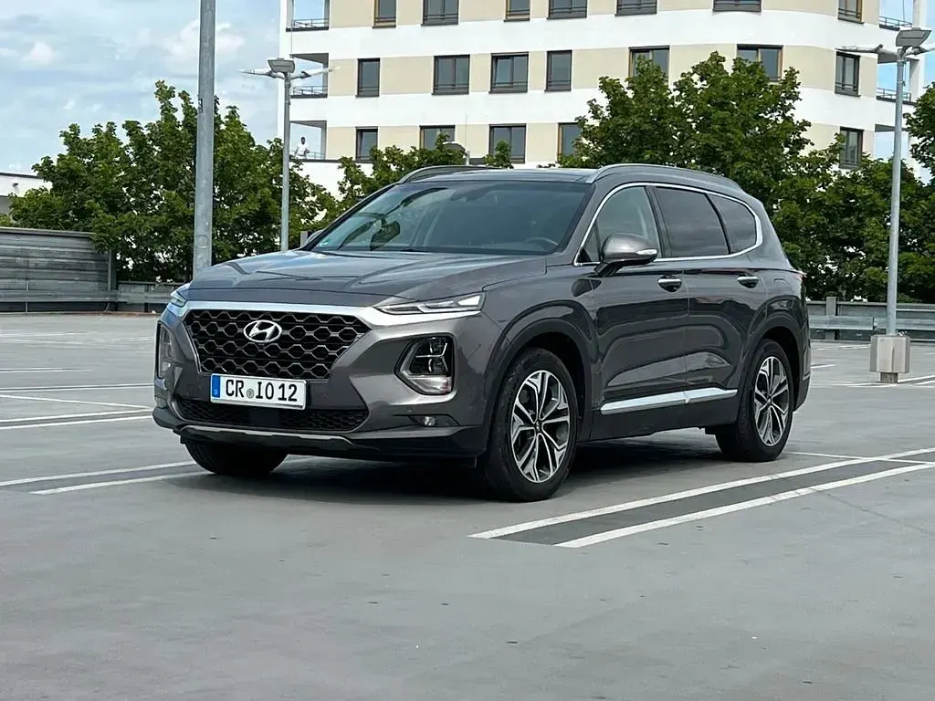 Gebraucht Hyundai Santa Fe Premium 200 PS (147 kW) 2019 Grau SUV