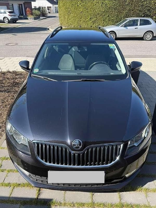 Gebraucht Skoda Octavia Ambition 150 PS (110 kW) 2016 Schwarz Kleinwagen