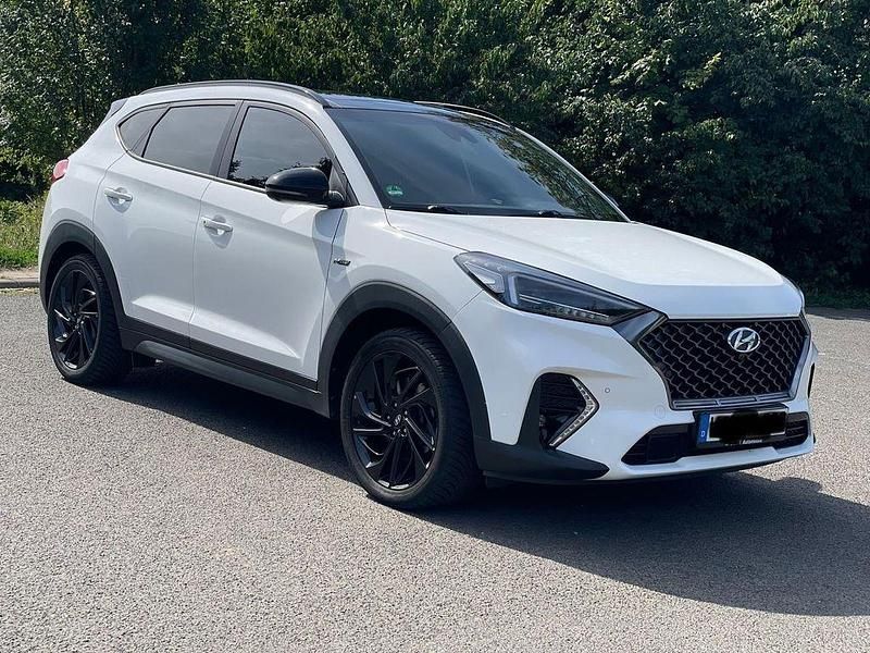 Weiß Gebraucht 2020 Hyundai Tucson N Line SUV | 26.500 € (Fairer Preis) - Bild 1/4