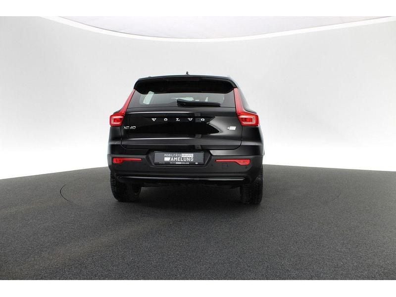 Gebraucht Volvo XC40 Core 169 kW (231 PS) 2022 Black solid stone SUV