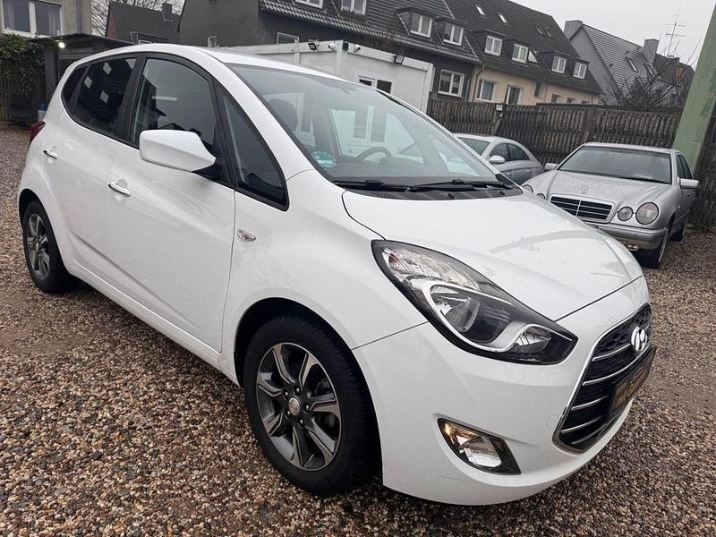 Gebraucht Hyundai ix20 YES! 90 PS (66 kW) 2017 Weiß Kleinwagen