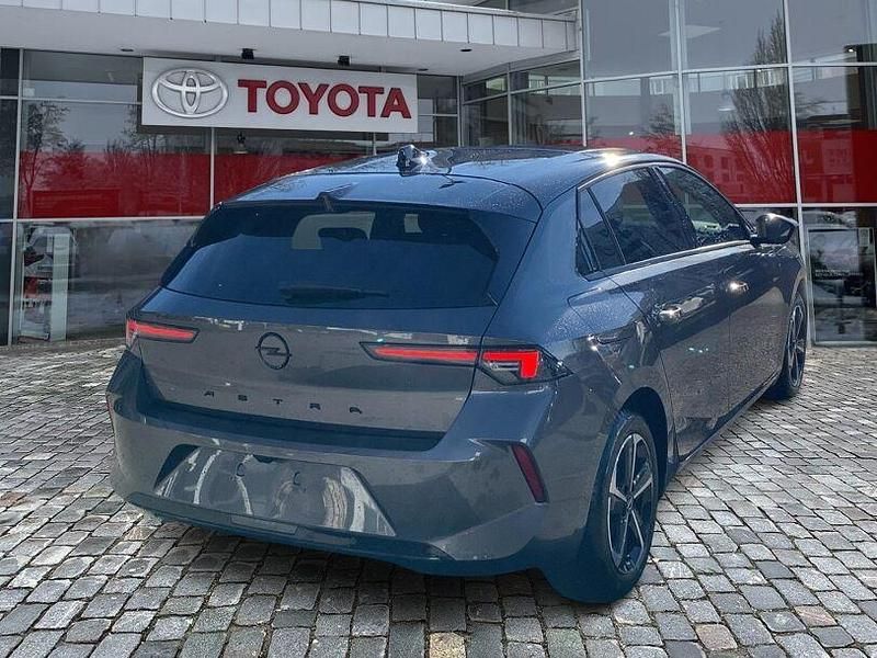 Gebraucht Opel Astra 131 PS (96 kW) 2025 Grau Limousine