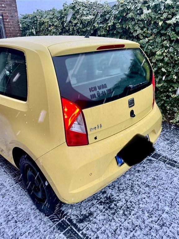 Gelb Gebraucht 2015 Seat Mii Style Kleinwagen | 6.300 € (Guter Preis) - Bild 1/4
