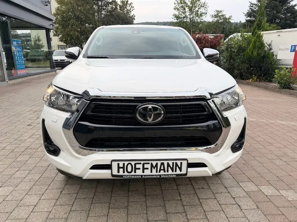 Gebraucht Toyota HiLux Comfort 150 PS (110 kW) 2022 Weiß Pickup