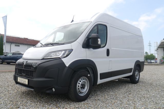 Weiß Neu 2025 Peugeot Boxer Van | 33.903 € (Etwas zu teuer) - Bild 1/4
