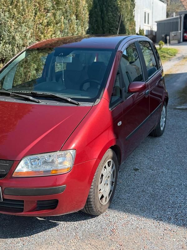 Gebraucht Fiat Idea 100 PS (73 kW) 2005 Rot Van / Kleinbus