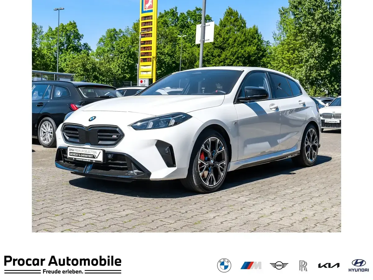 Używany BMW M135 M Sport 300 KM (220 kW) 2025 Hatchback