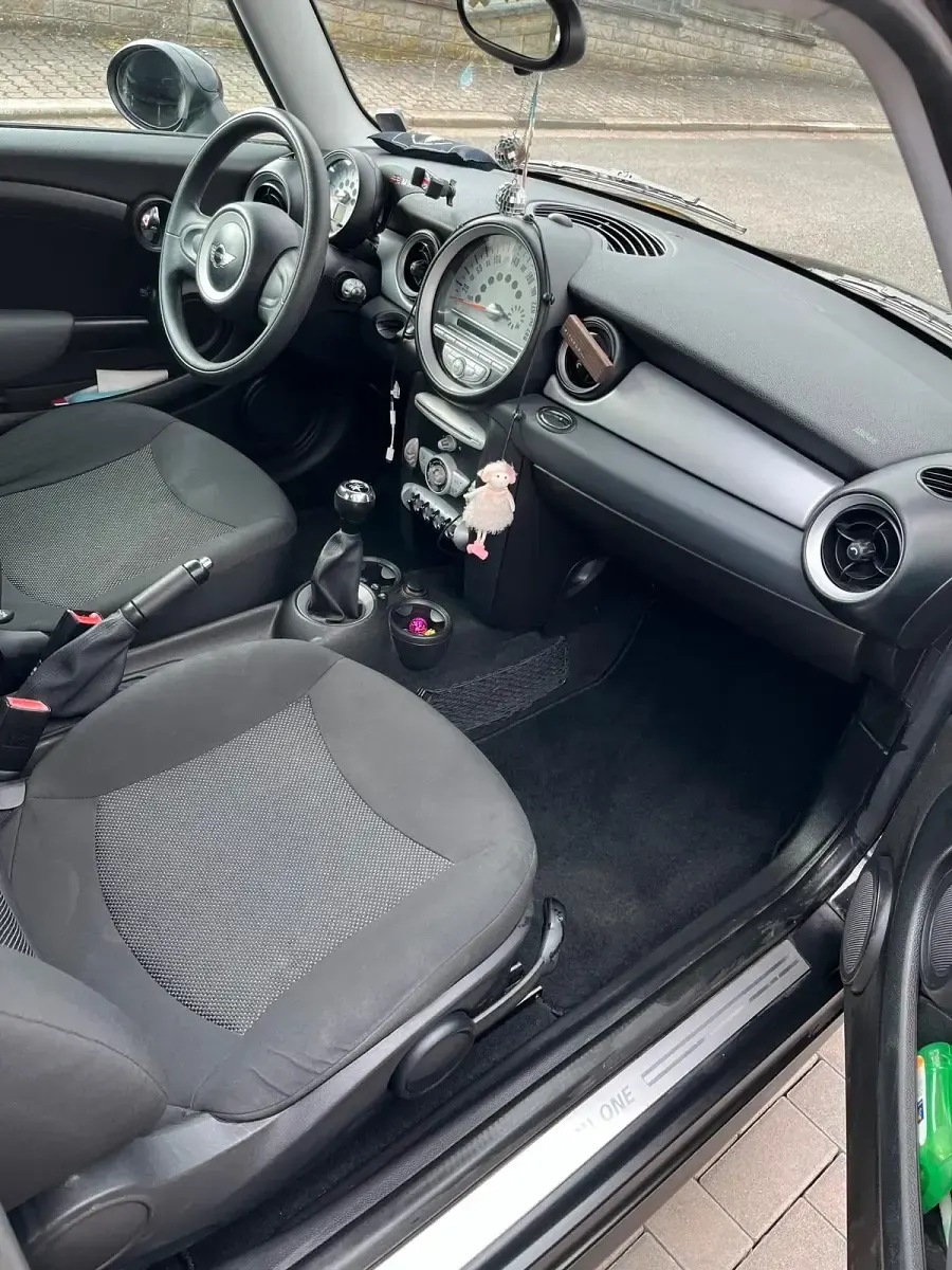 Usata Mini ONE 75 CV (55 kW) 2009 Nero Utilitaria
