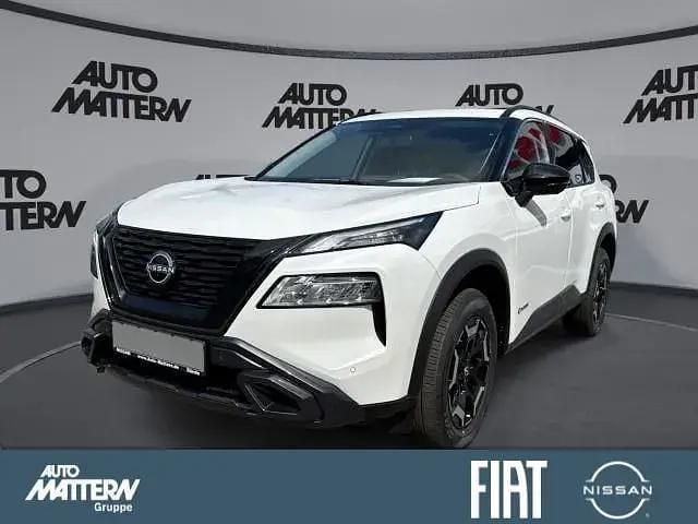 Weiß Neu 2025 Nissan X-Trail SUV | 35.679 € (Fairer Preis) - Bild 1/4