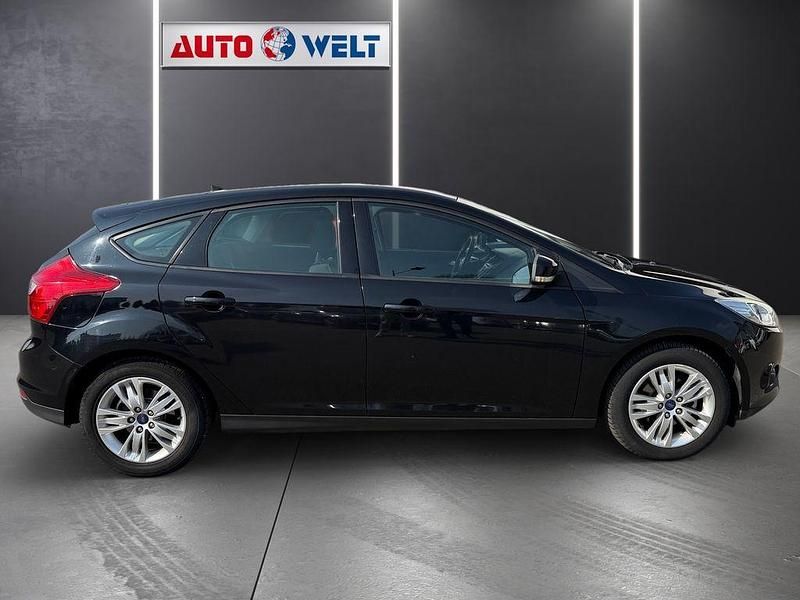 Gebraucht Ford Focus 125 PS (91 kW) 2014 Schwarz Limousine