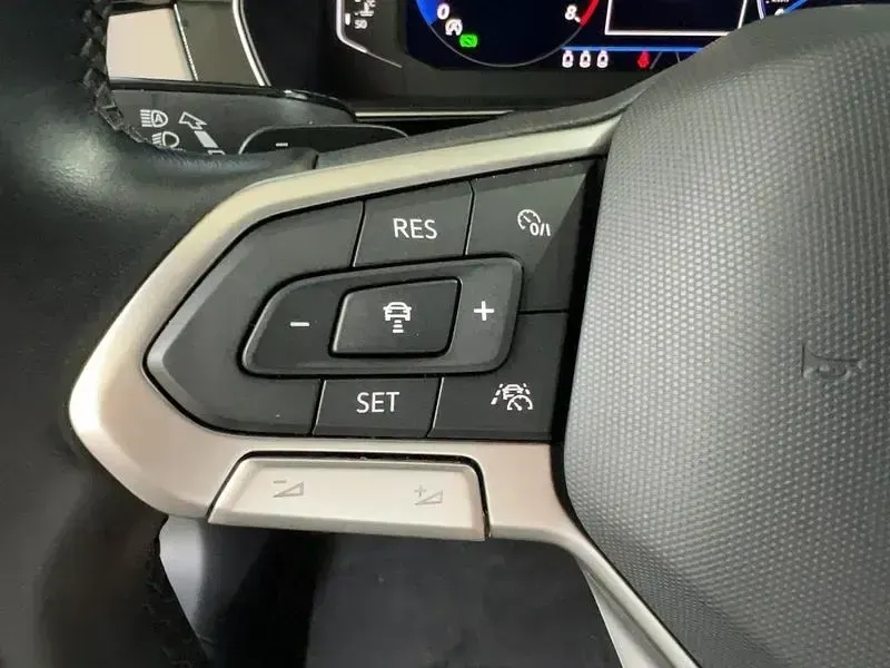 Gebraucht VW Passat 190 PS (139 kW) 2022 Schwarz Kombi