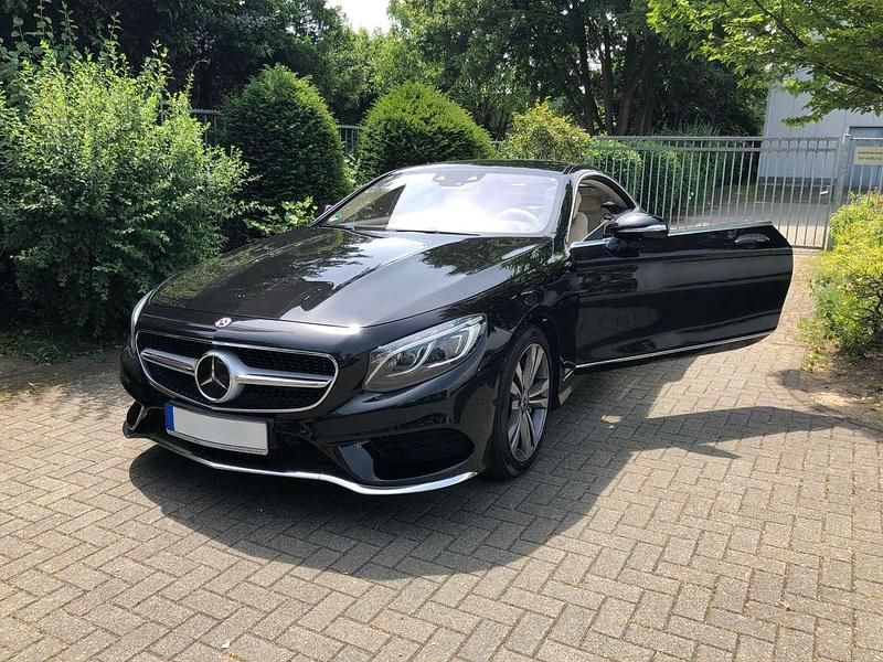 Schwarz Gebraucht 2018 Mercedes S560 Limousine | 65.900 € (Superpreis) - Bild 1/4