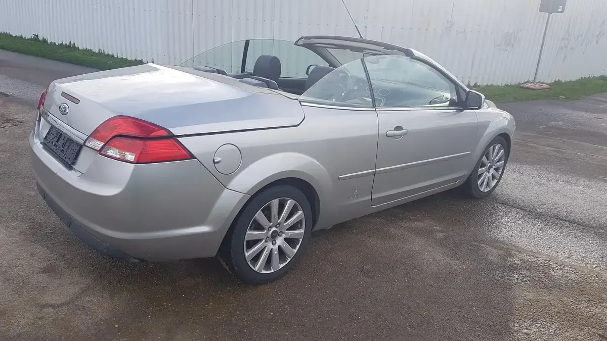 Gebraucht Ford Focus Cabriolet Titanium 136 PS (100 kW) 2009 Grau Cabrio