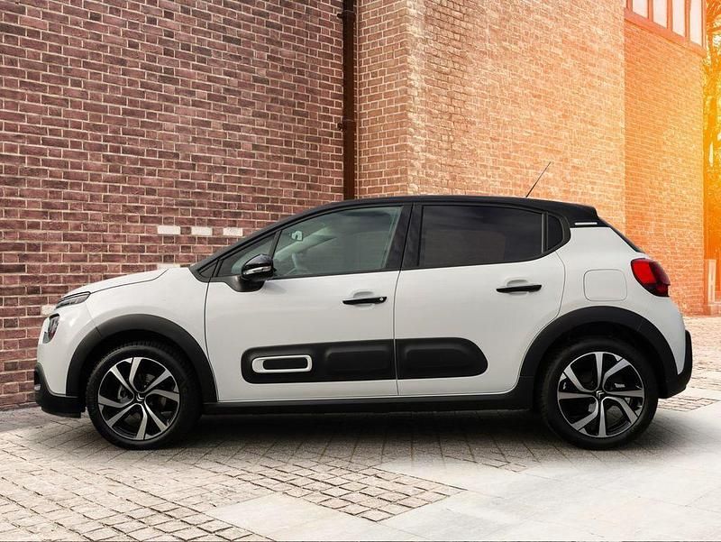 Gebraucht Citroën C3 Shine 82 PS (60 kW) 2022 Weiß Limousine