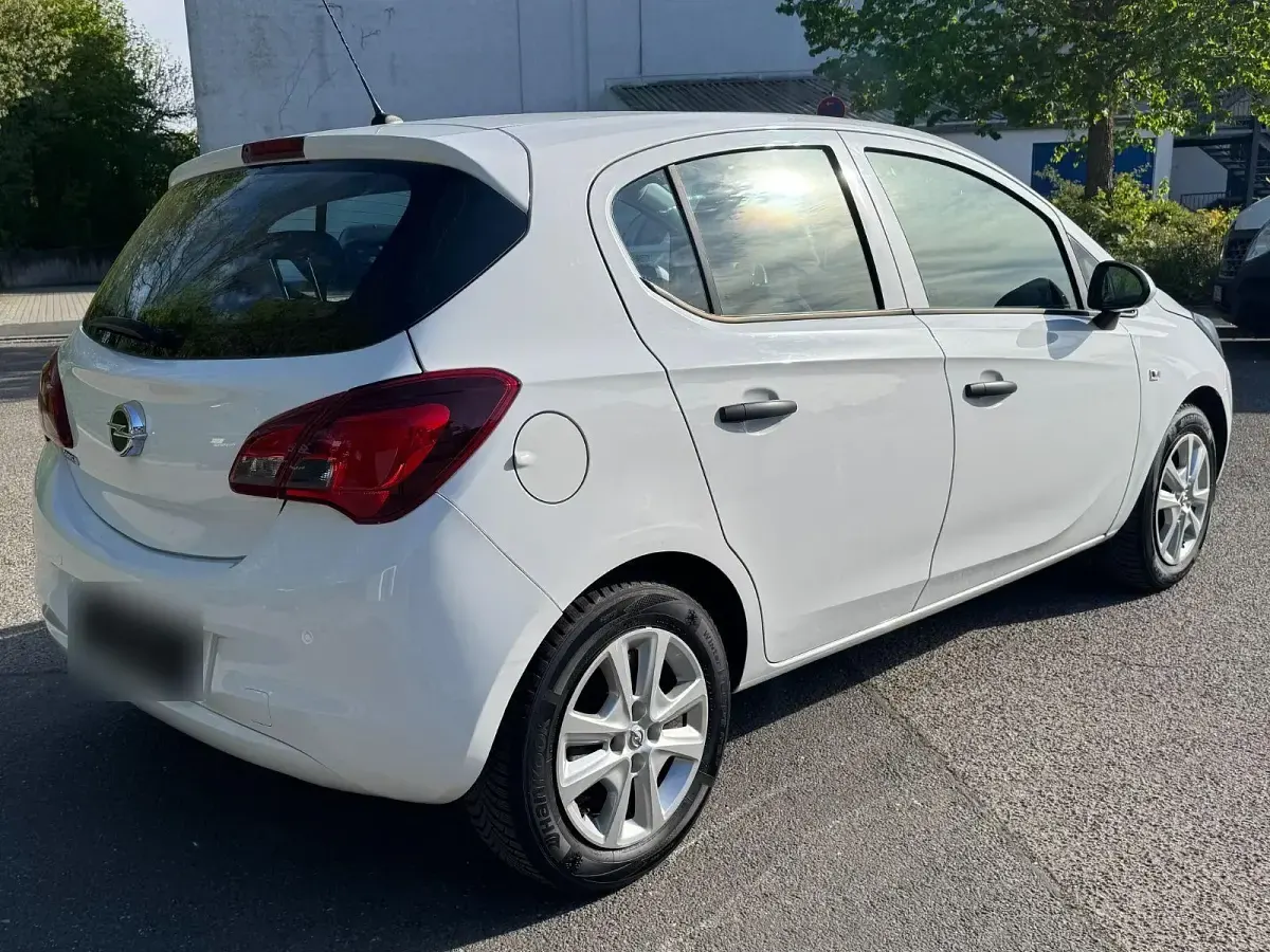 Gebraucht Opel Corsa Active 69 PS (50 kW) 2016 Weiß Kleinwagen