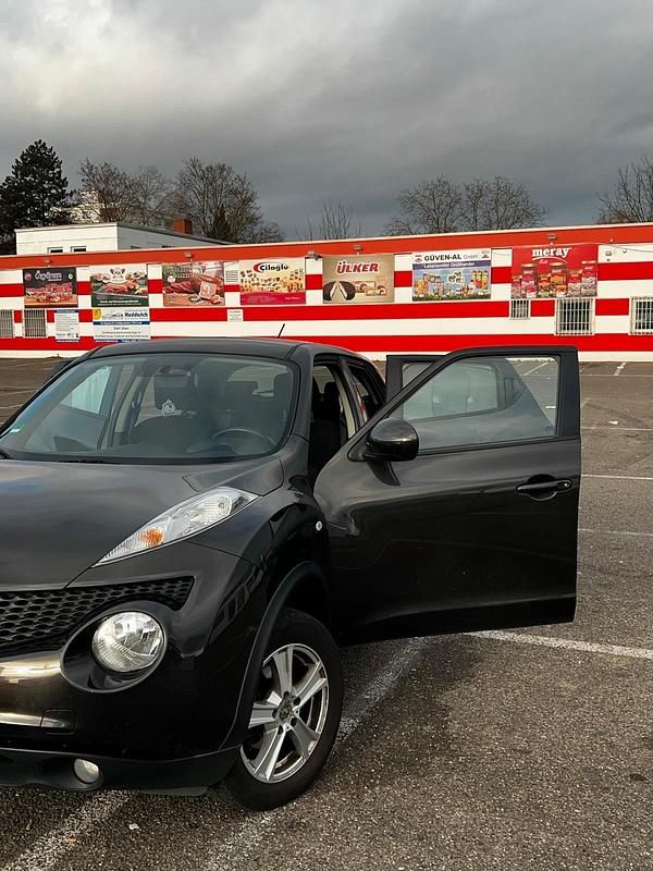 Gebraucht Nissan Juke Acenta 117 PS (86 kW) 2011 Braun SUV