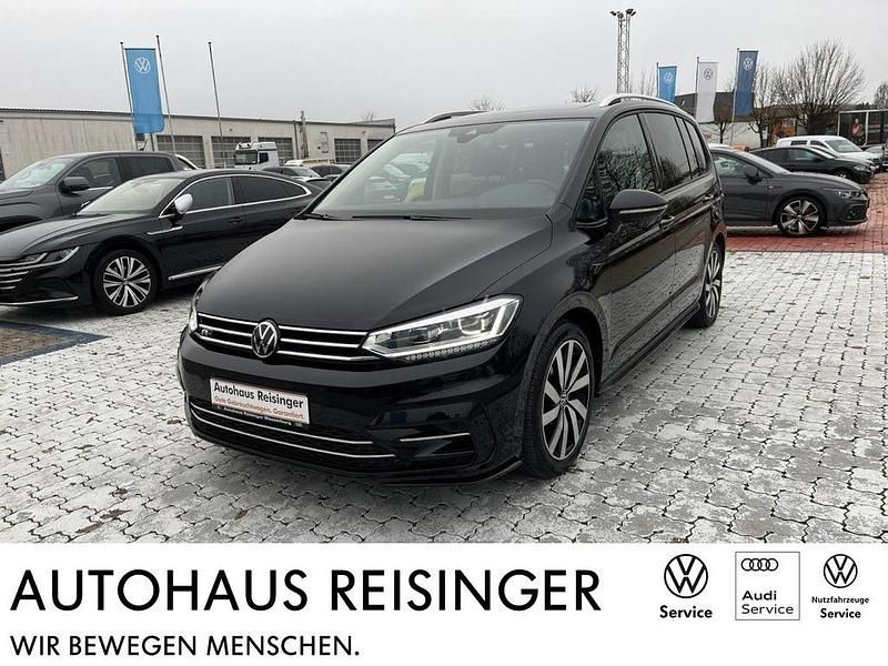 Schwarz Gebraucht 2023 VW Touran R-line Van / Kleinbus | 34.490 € (Etwas zu teuer) - Bild 1/4