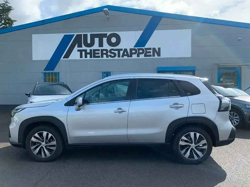 Gebraucht Suzuki SX4 S-Cross 129 PS (94 kW) 2024 Silber (metallic) SUV