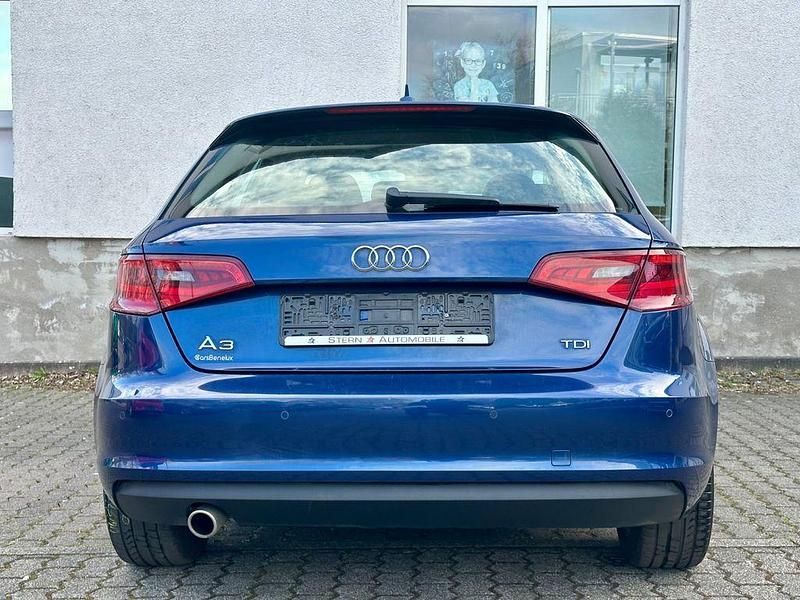 Gebraucht Audi A3 Ambiente 110 PS (80 kW) 2015 Blau Limousine