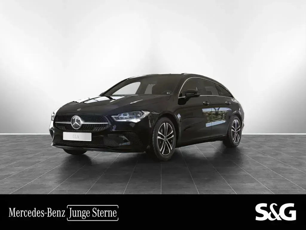 Gebraucht Mercedes CLA250 160 PS (117 kW) 2023 Coupé