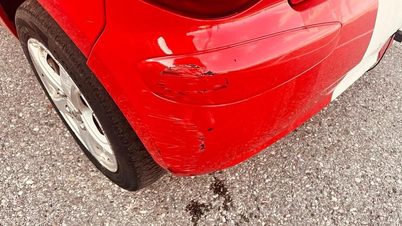 Gebraucht Kia Picanto 66 PS (48 kW) 2010 Rot Kleinwagen