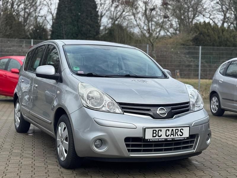 Gebraucht Nissan Note 88 PS (64 kW) 2012 Silber Kleinwagen