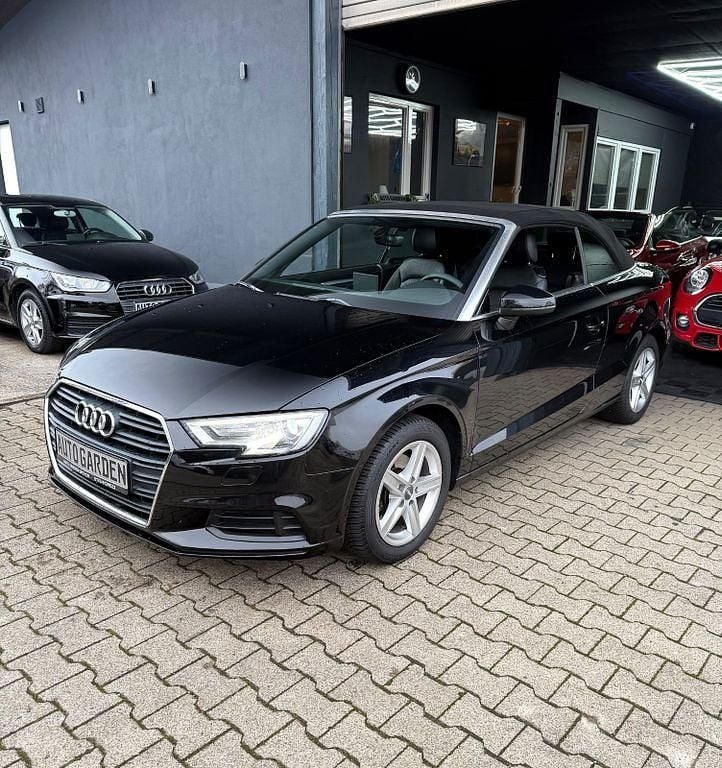 Gebraucht Audi A3 Cabriolet Basis 116 PS (85 kW) 2017 Brillantschwarz Cabrio