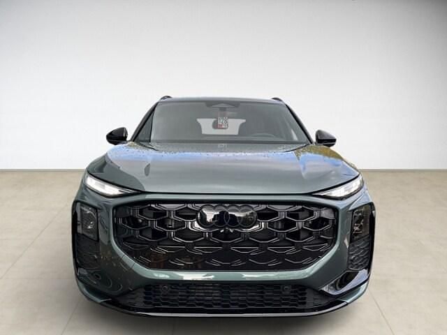 Gebraucht Audi Q3 Ambiente 265 PS (194 kW) 2025 Salbeigrün metallic SUV