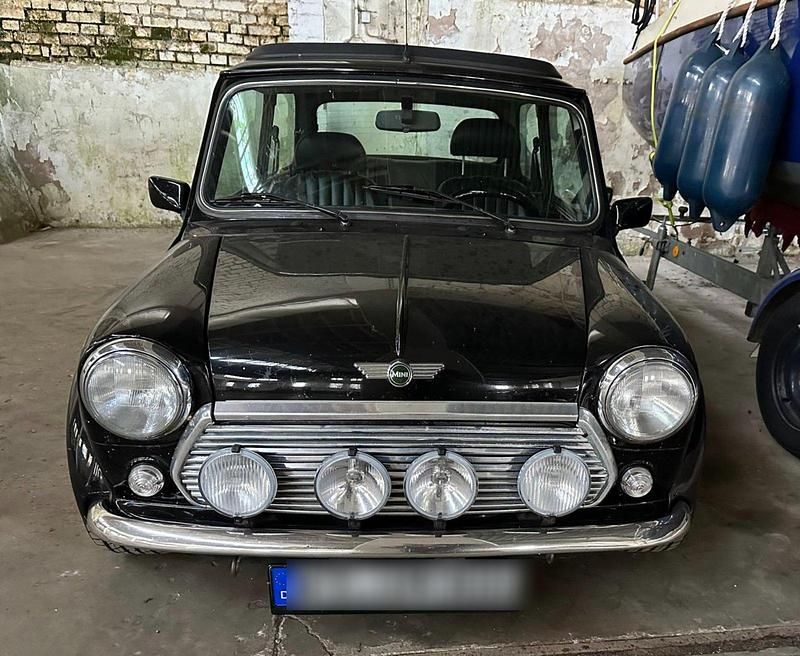 Second-hand Mini Cooper 63 CP (46 kW) 1998 Negru Hatchback