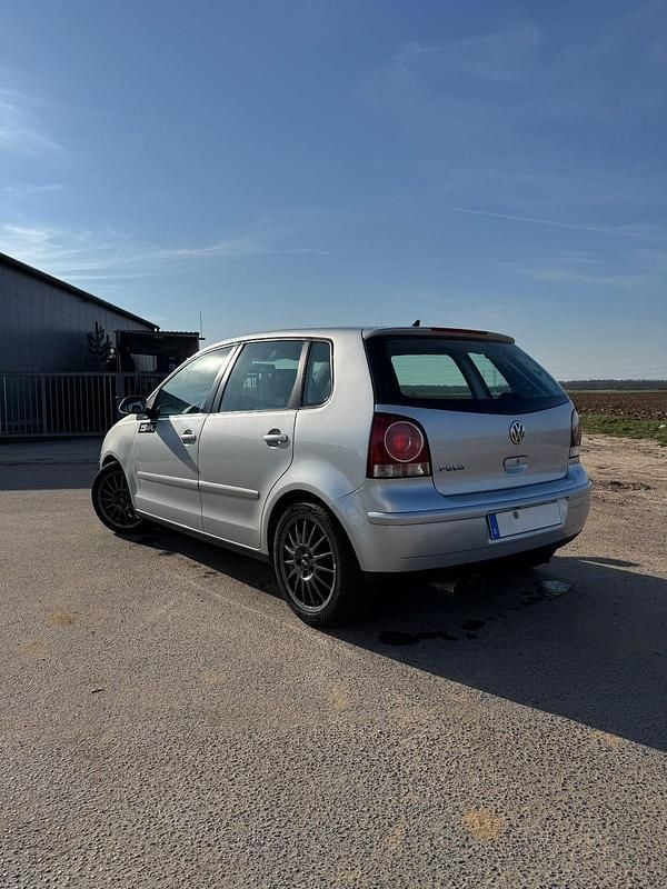 Gebraucht VW Polo 80 PS (58 kW) 2006 Silber Kleinwagen