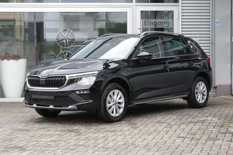 Neu Skoda Kamiq Selection 116 PS (85 kW) 2025 Black magic perleffekt SUV