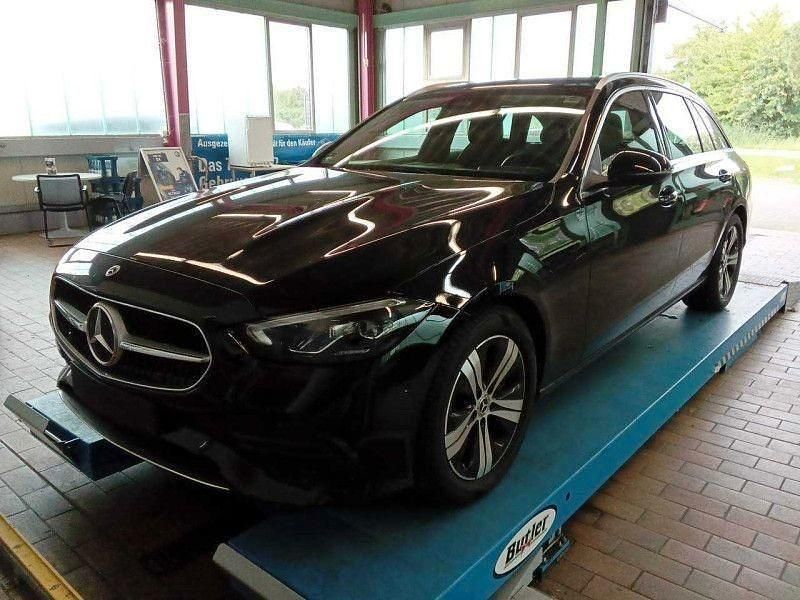 Schwarz Gebraucht 2024 Mercedes C200 Avantgarde Limousine | 32.990 € (Superpreis) - Bild 1/4