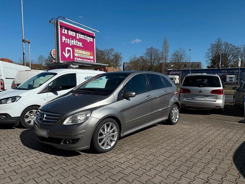 Gebraucht Mercedes E200 193 PS (141 kW) 2006 Grau Limousine