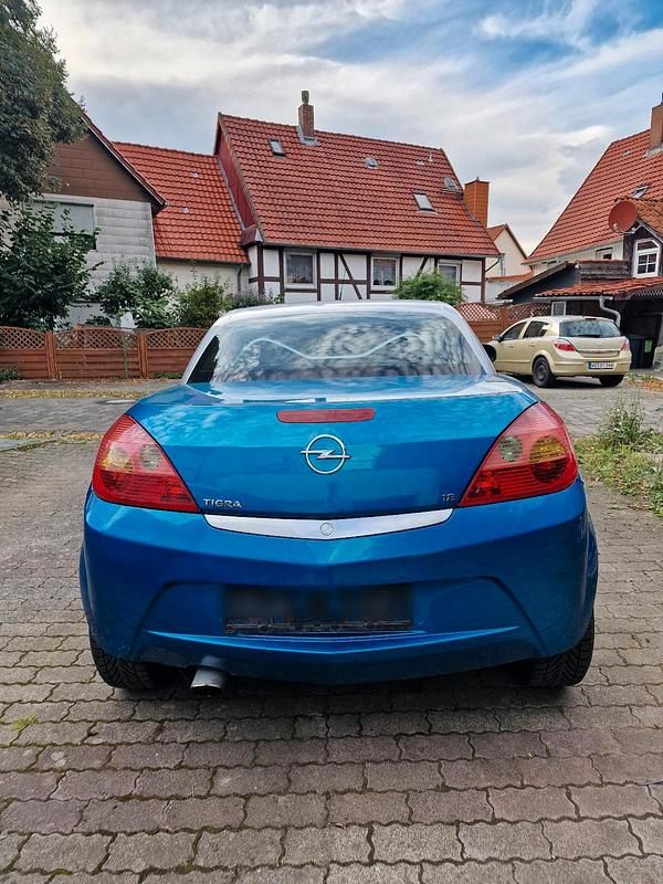 Blau Gebraucht 2005 Opel Tigra Cabrio | 800 € (Superpreis) - Bild 1/4