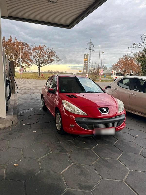 Gebraucht Peugeot 206+ 75 PS (55 kW) 2011 Kleinwagen