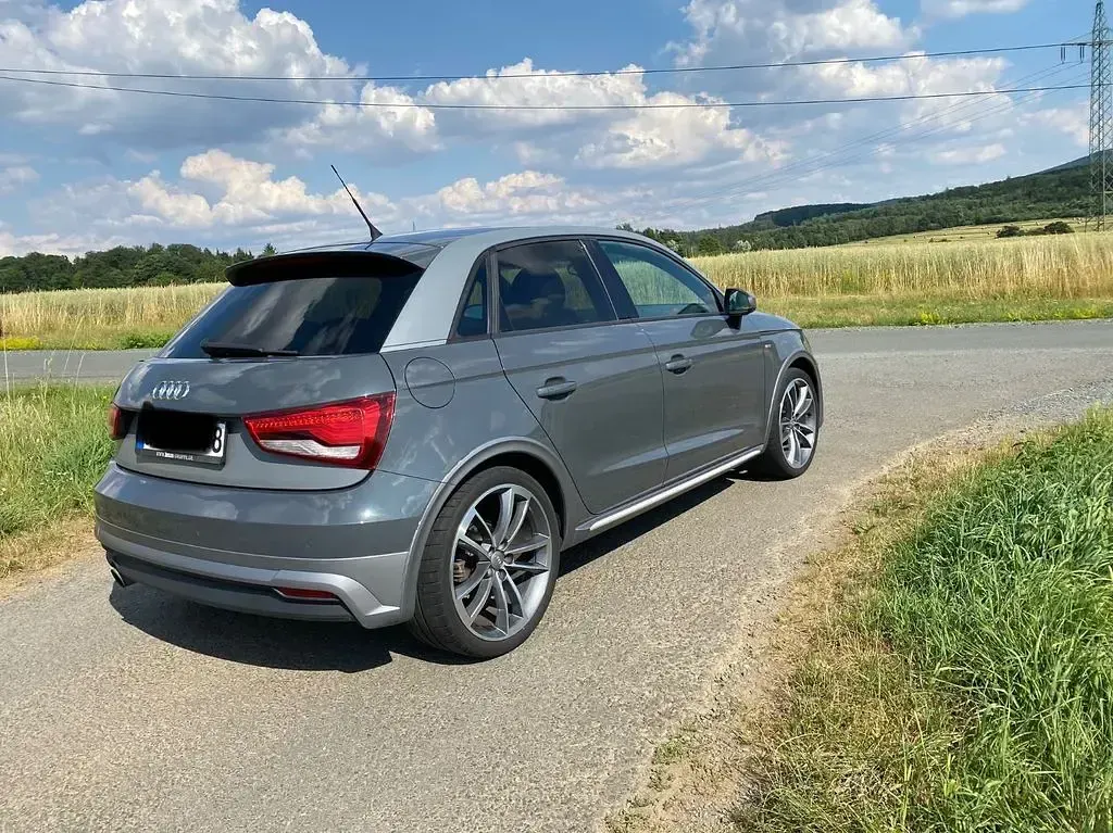Gebraucht Audi A1 S-Line 95 PS (69 kW) 2017 Grau Kleinwagen