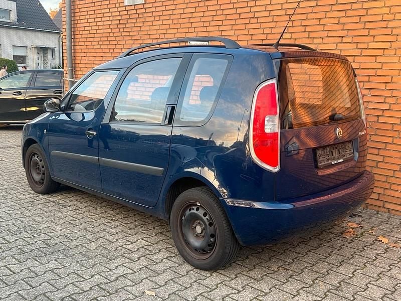 Gebraucht Skoda Roomster 70 PS (51 kW) 2010 Blau Van / Kleinbus
