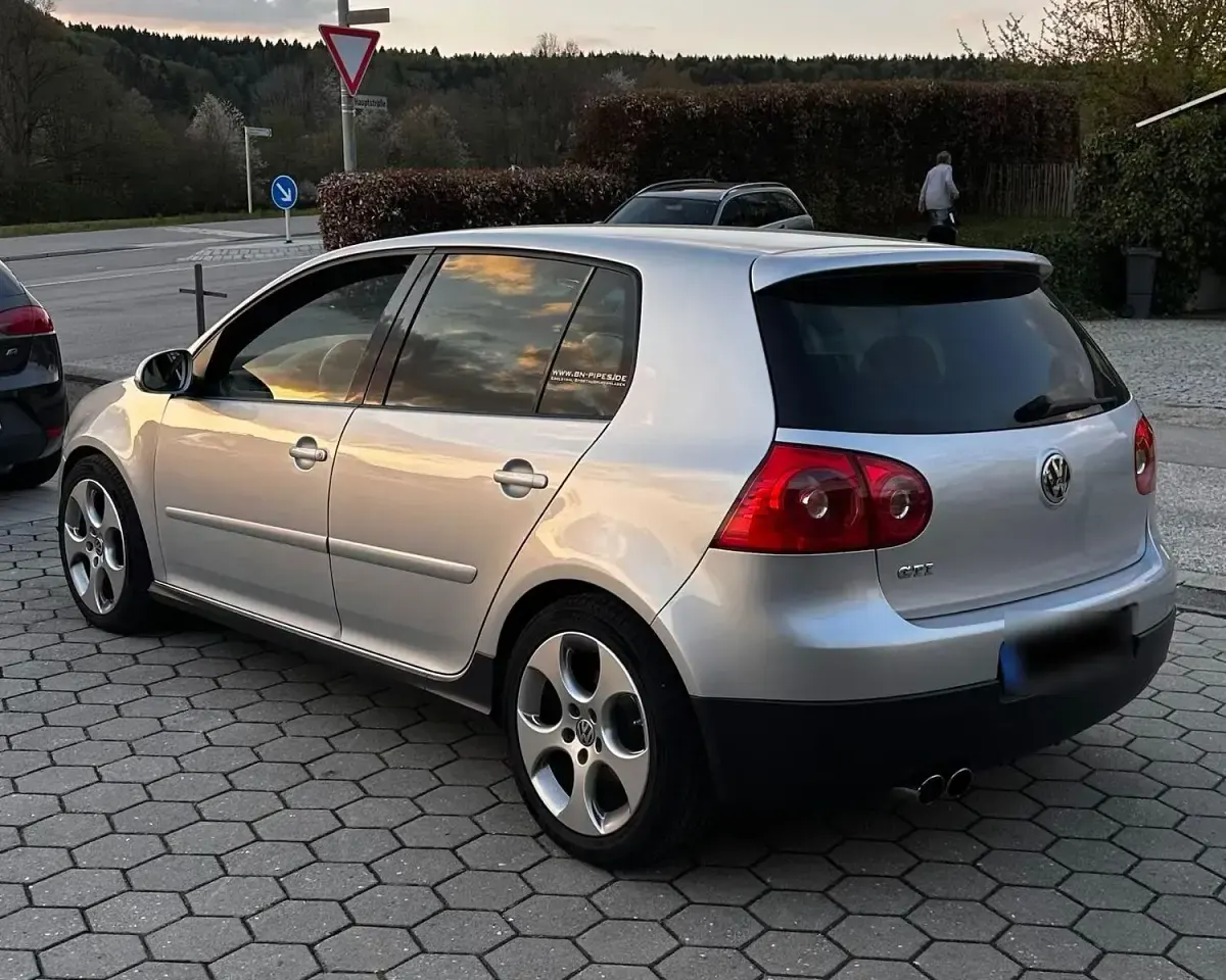 Gebraucht VW Golf IV GTI 200 PS (147 kW) 2005 Silber Limousine