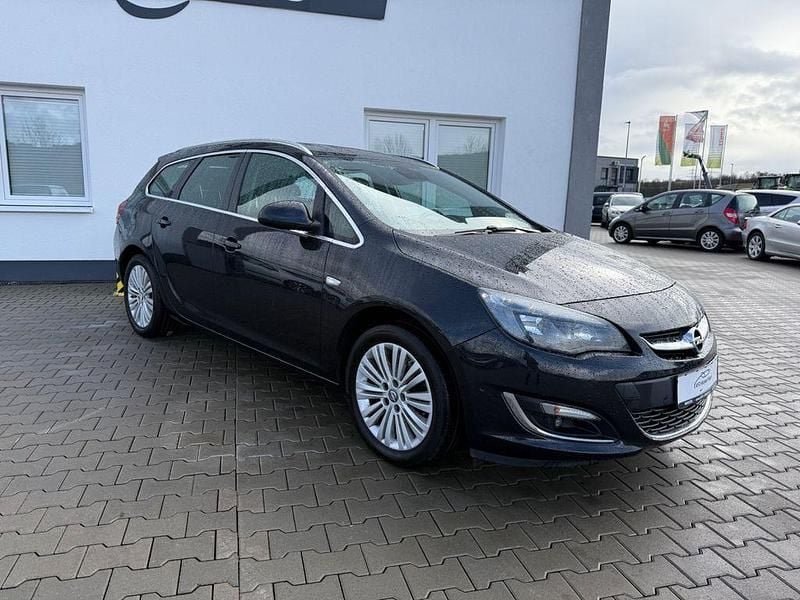 Gebraucht Opel Astra Exklusiv 170 PS (125 kW) 2016 Schwarz Kombi