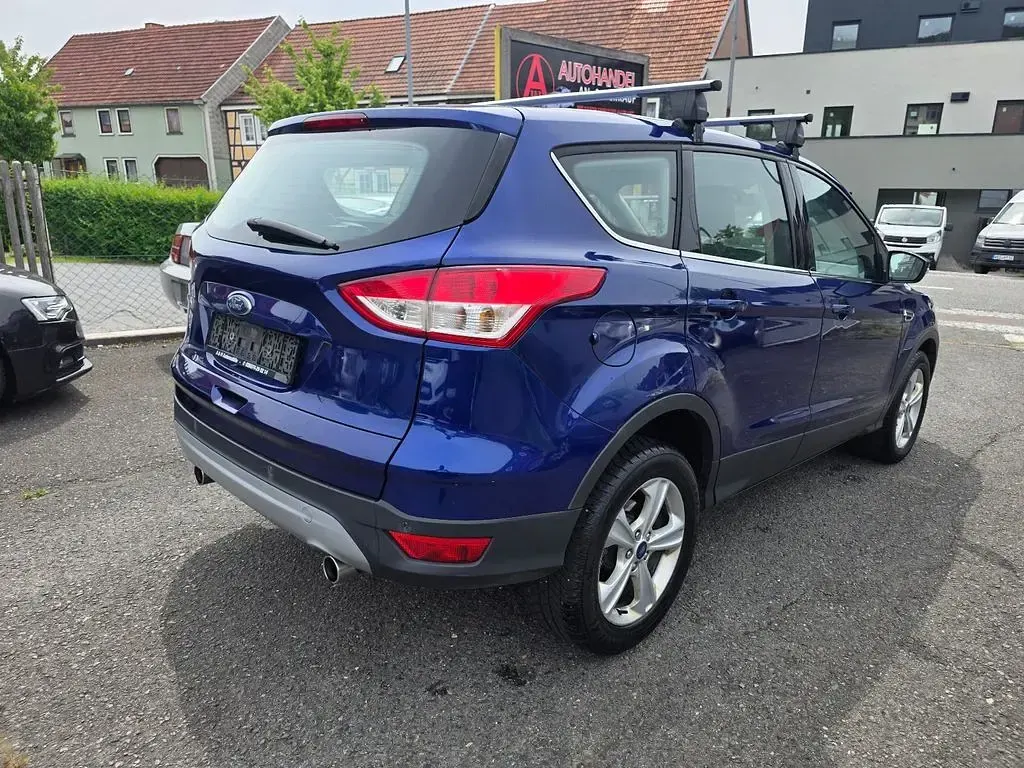 Gebraucht Ford Kuga SYNC Edition 120 PS (88 kW) 2016 Blau SUV