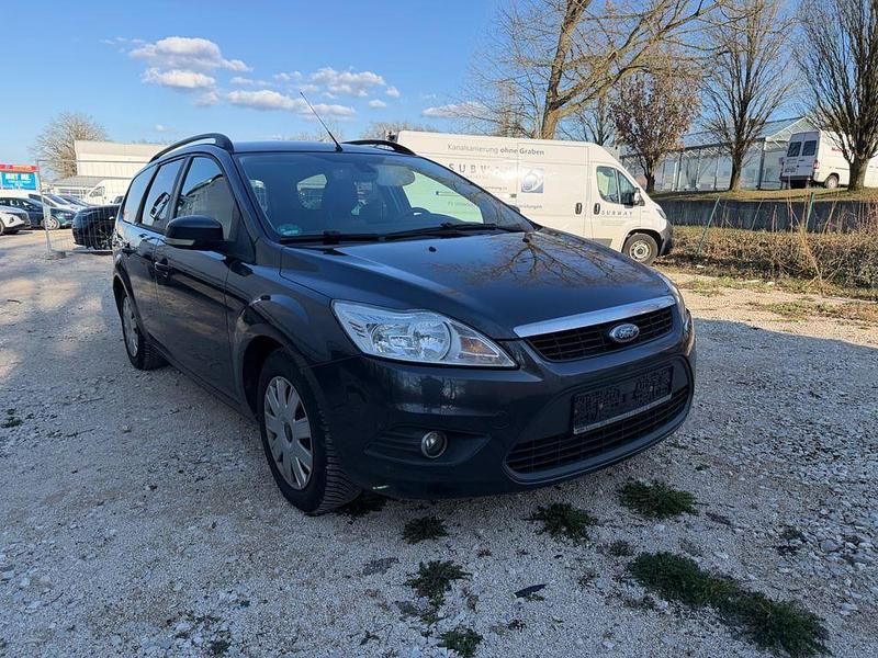 Gebraucht Ford Focus Style 109 PS (80 kW) 2010 Grau Limousine