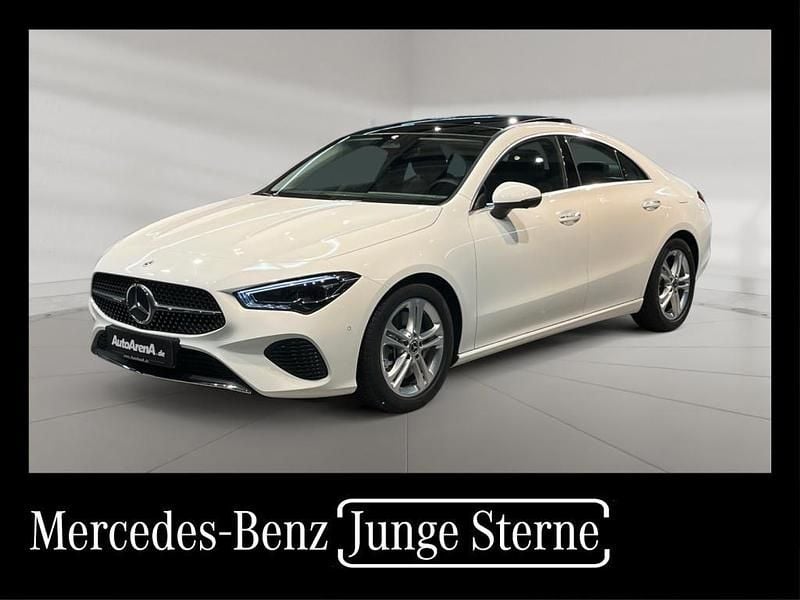 Weiß Gebraucht 2025 Mercedes CLA250 Progressive Limousine | 38.749 € (Superpreis) - Bild 1/4