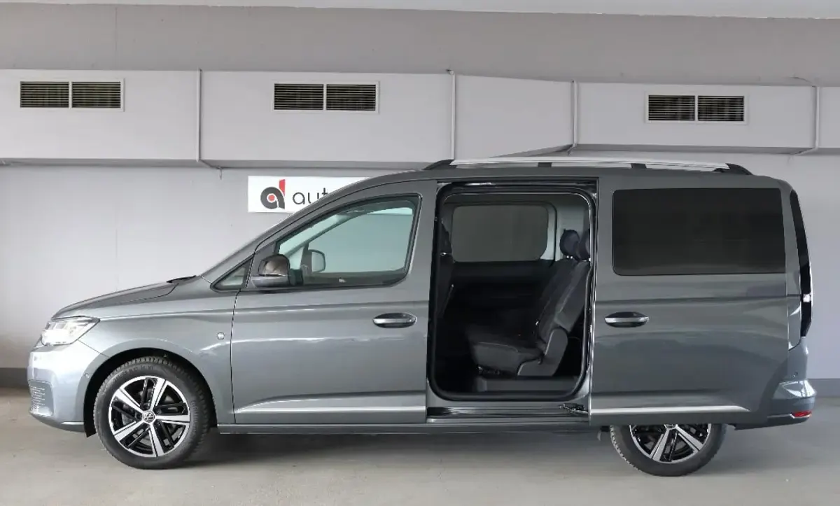 Gebraucht VW Caddy Maxi Style 122 PS (89 kW) 2022 Grau Van / Kleinbus