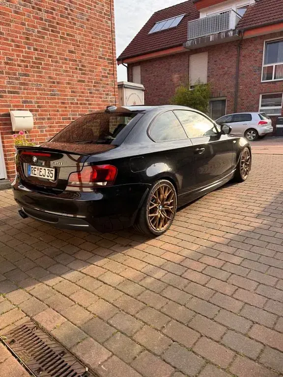 Gebraucht BMW 135 Performance 306 PS (225 kW) 2013 Schwarz Kleinwagen