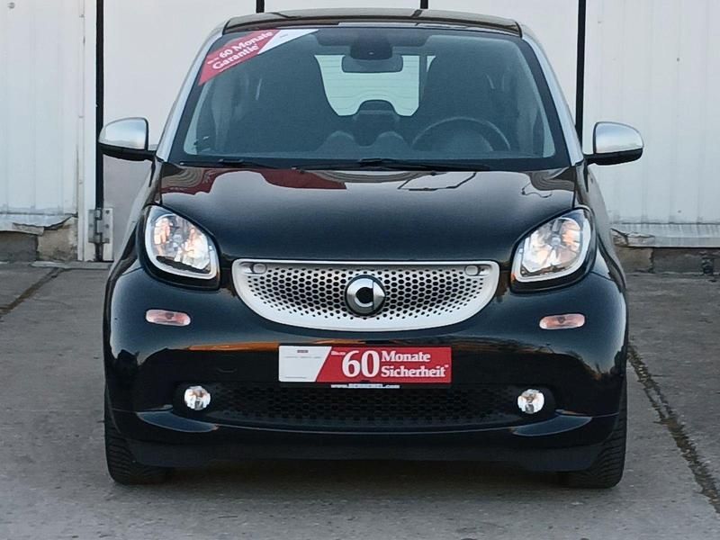 Gebraucht Smart ForTwo Coupé 71 PS (52 kW) 2019 Schwarz Coupé