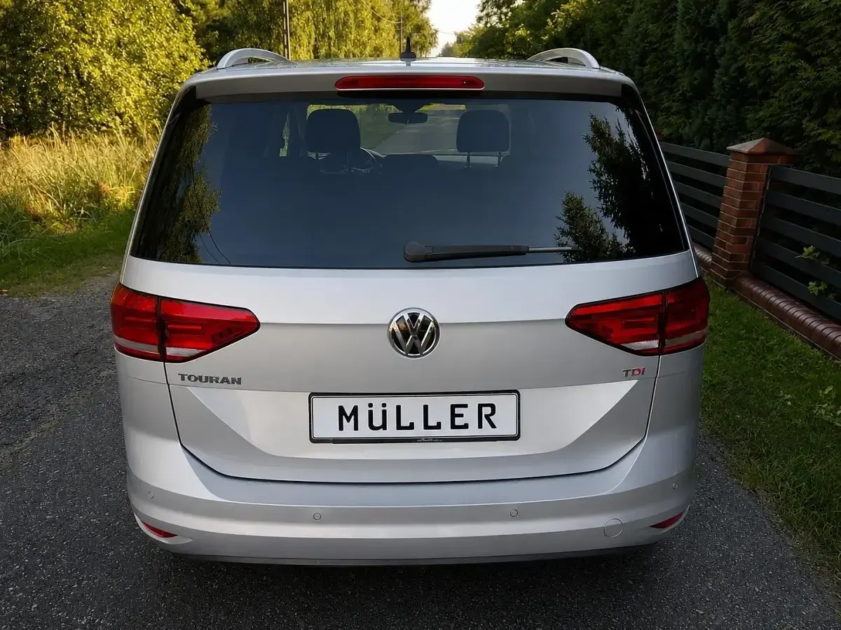 Gebraucht VW Touran Sound 116 PS (85 kW) 2017 Silber Van / Kleinbus