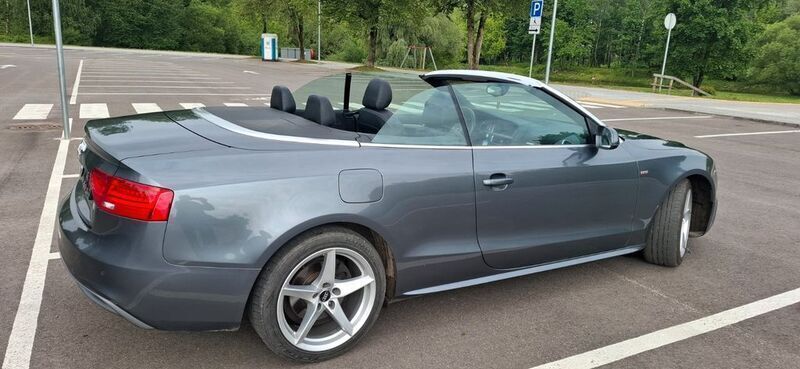 Gebraucht Audi A5 Cabriolet Sport 190 PS (139 kW) 2014 Grau Cabrio