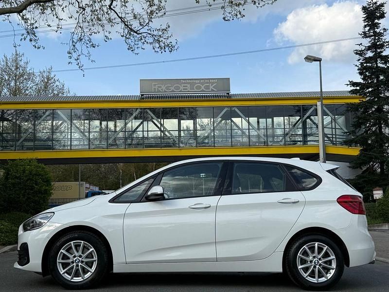 Gebraucht BMW 220 Advantage 192 PS (141 kW) 2019 Weiß Kombi